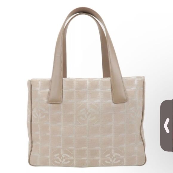 AUTHENTIC CHANEL Travel line Nylon & Leather Jacquard PM Tote. Beige/white. EUC - Picture 3 of 12